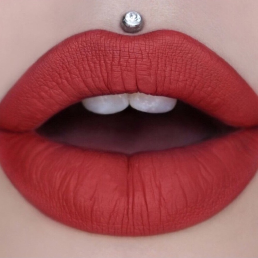 “IM SHOOK” JEFFREE STAR VELOUR LIQUID LIPSTICK!! - Picture 5 of 8